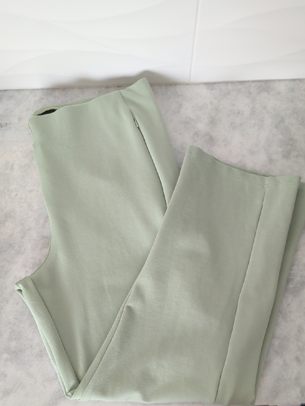 Betabrand Straight-Leg Cropped Pants in Light Green